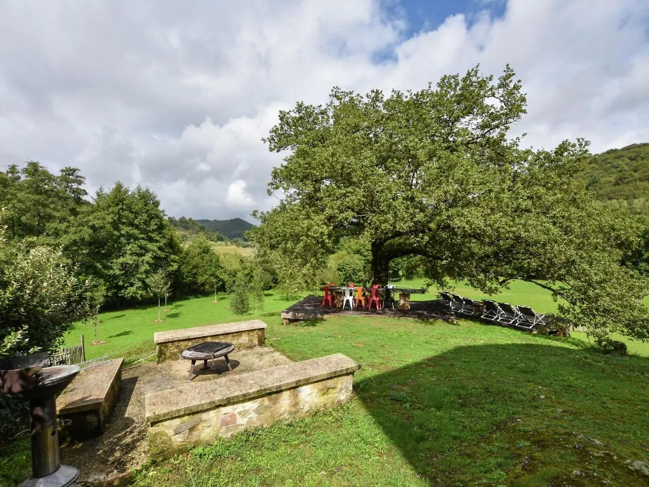 Lovely Farmhouse With Private Pool In Terrou Hébergement de vacances