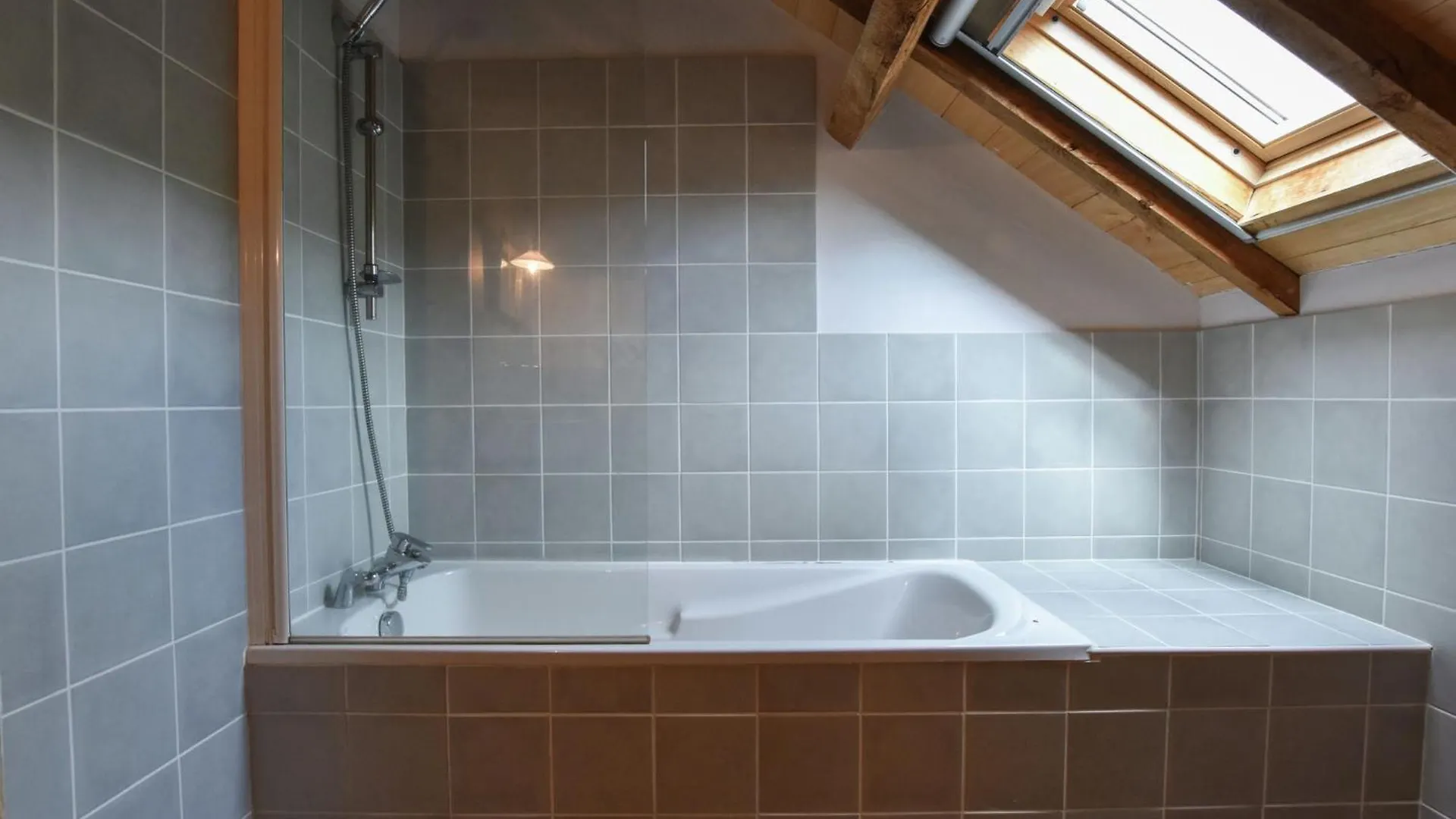 Hébergement de vacances Lovely Farmhouse With Private Pool In Terrou